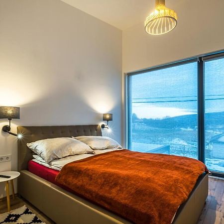 شقة Epl Luxury Eplény المظهر الخارجي الصورة